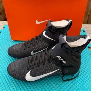 Nike Alpha Menace Elite 2 cleats, black, men’s size 11